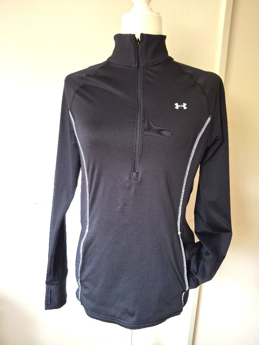 Under Armour Women's M ColdGear  Zip Fitted Pullover Black Running Top